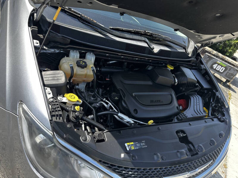 2019 Chrysler Pacifica Touring L
