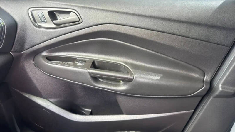 2016 Ford Escape S