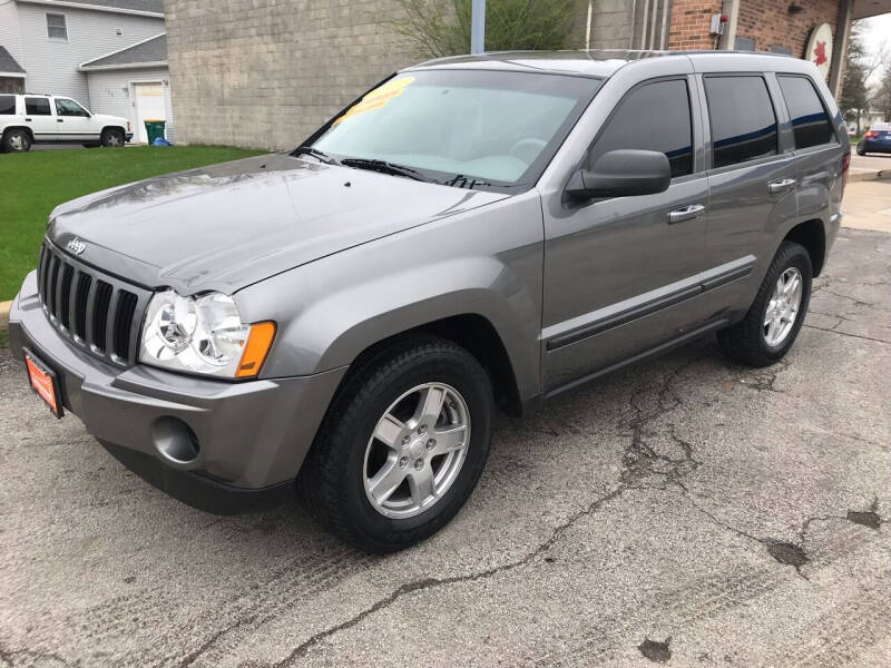 2007 Jeep Grand Cherokee for sale at REVOLUTION MOTORS LLC in Waukegan IL