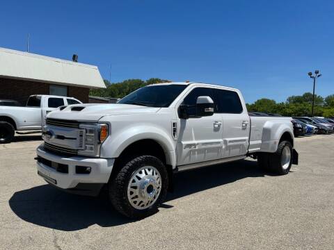 2018 Ford F-450 Super Duty for sale at Auto Mall of Springfield in Springfield IL