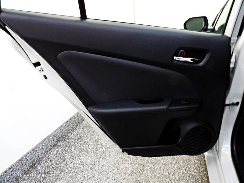 2020 Toyota Prius LE