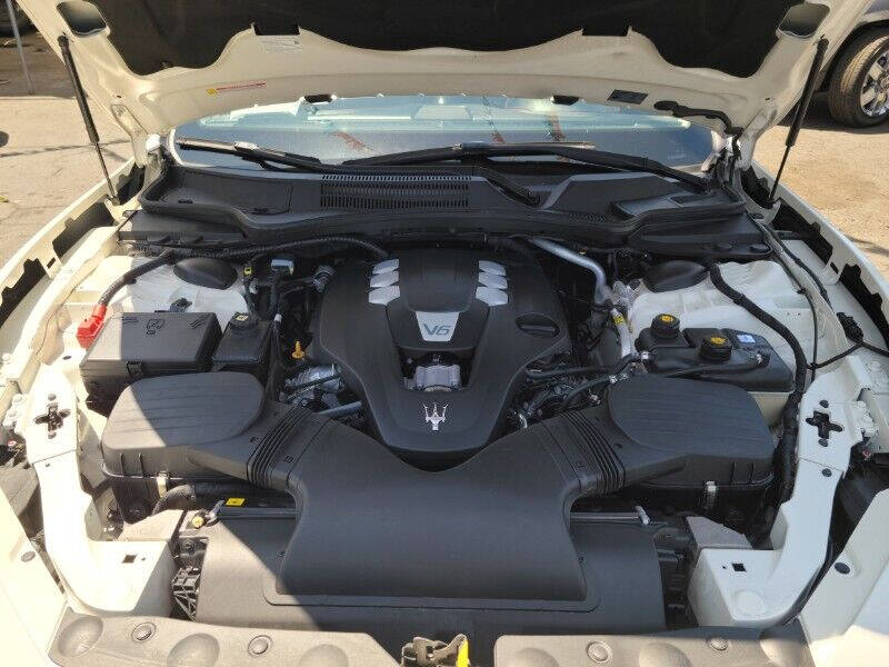 2016 Maserati Ghibli