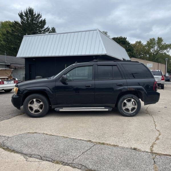 2009 Chevrolet TrailBlazer for sale at Green Light Auto in Bridgeton, NJ