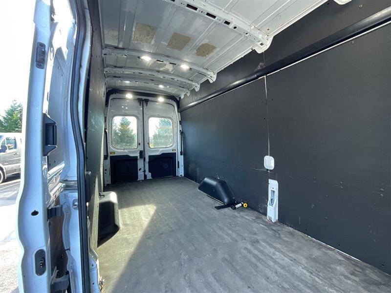 2022 Ford Transit 250