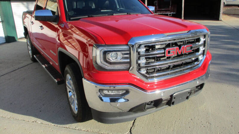 2017 GMC Sierra 1500 SLT photo 4