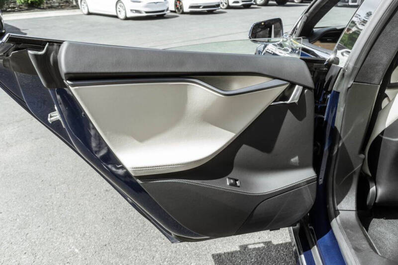 2020 Tesla Model S