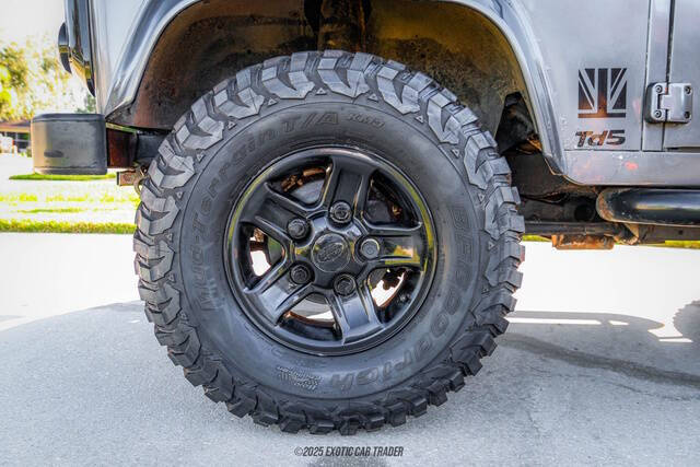 2000 Land Rover Defender