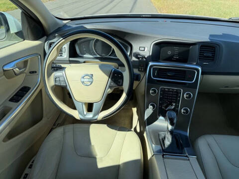 2015 Volvo S60 T5 Drive-E Premier