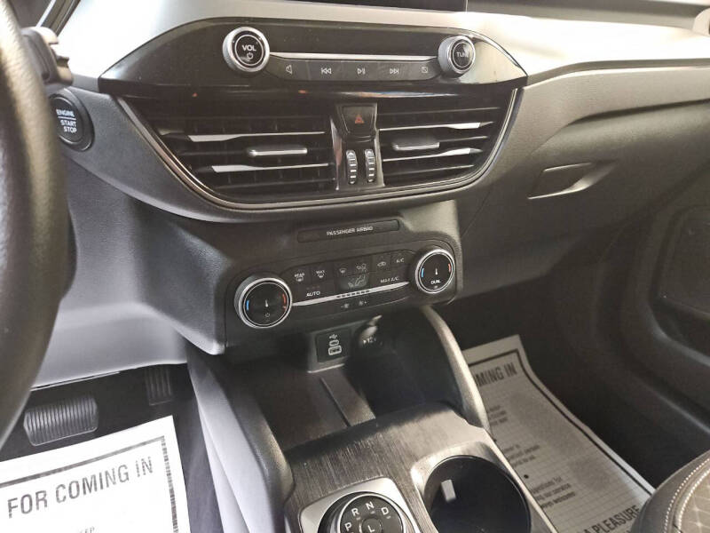 2025 Ford Escape Active