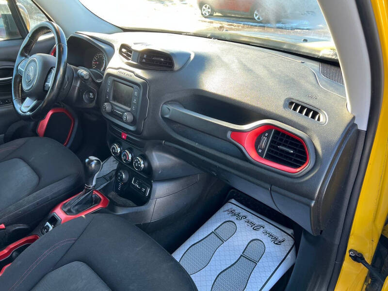 2017 Jeep Renegade Deserthawk