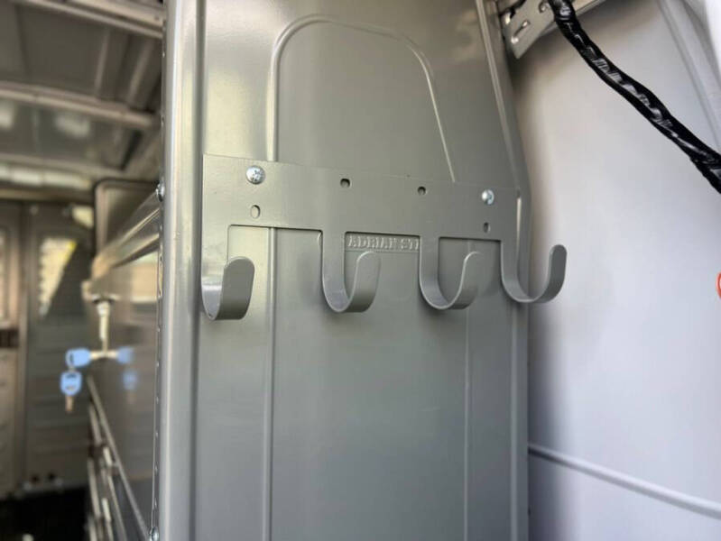 2023 GMC Savana 2500