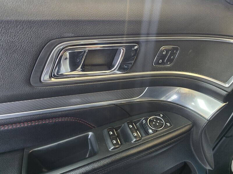 2017 Ford Explorer Sport