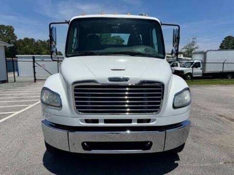 2015 Freightliner M2 106