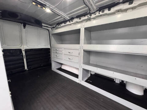 2021 Chevrolet Express 2500