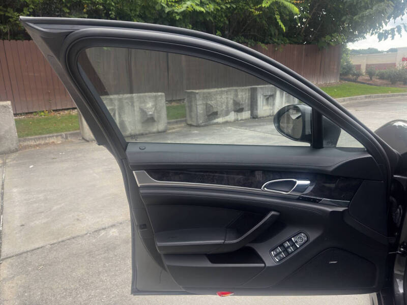 2012 Porsche Panamera Turbo S