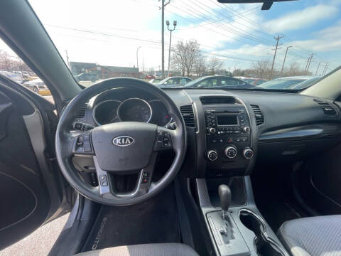 2011 Kia Sorento LX