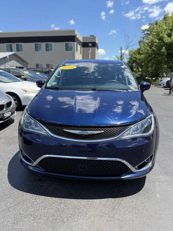 2019 Chrysler Pacifica Touring Plus