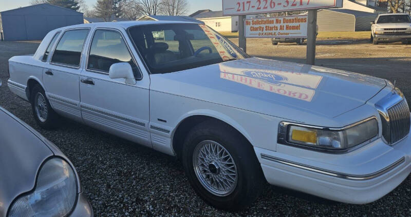 1995 Lincoln Town Car for sale at Kuhle Inc in Assumption IL