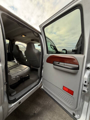 2005 Ford F-250 Super Duty Lariat