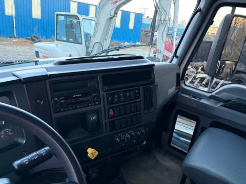 2025 Mack MD7