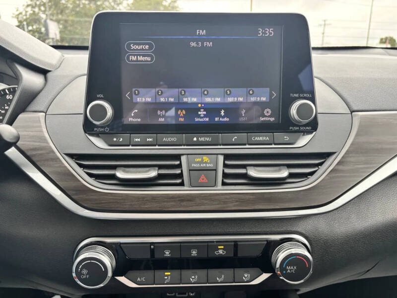 2023 Nissan Altima 2.5 SV