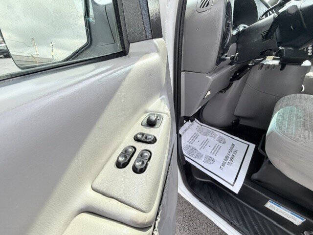 2001 Ford E-Series