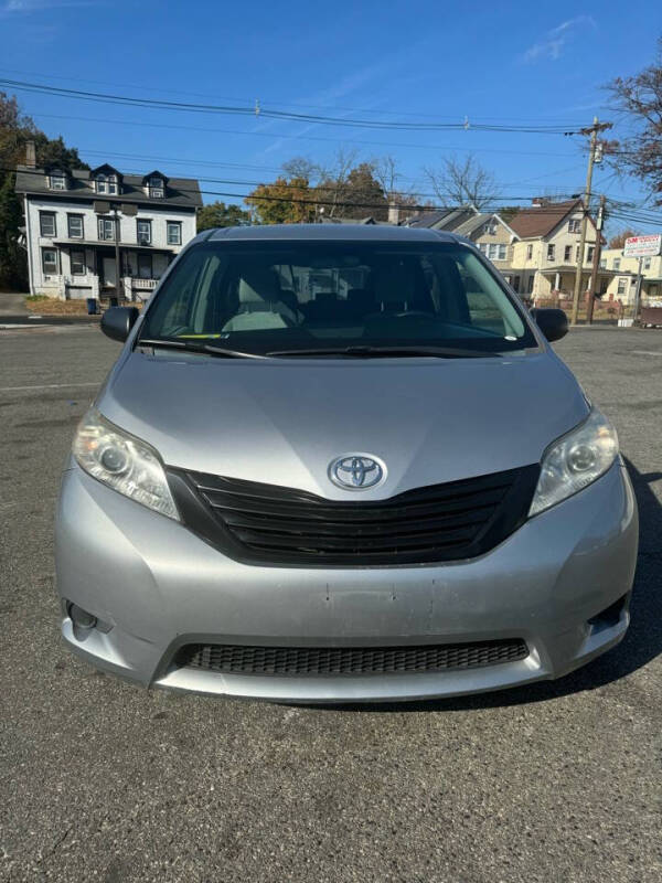 2015 Toyota Sienna for sale at J&N Cabrera Auto Sales in Plainfield NJ