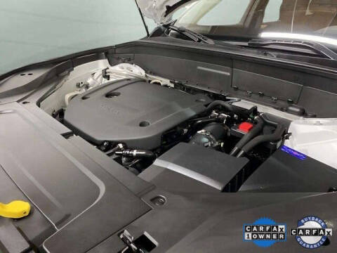 2025 Volvo XC90 B6 Plus Bright Theme 7P