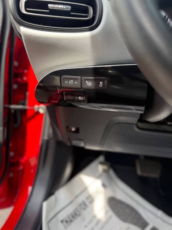 2019 Toyota Prius LE AWD-e