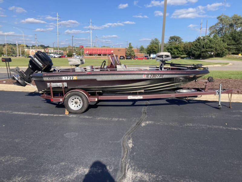 1990 Champion Fish And Ski