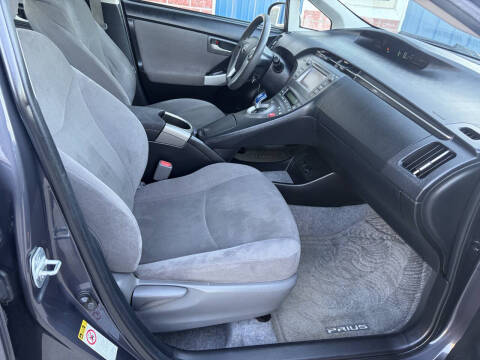 2014 Toyota Prius Two