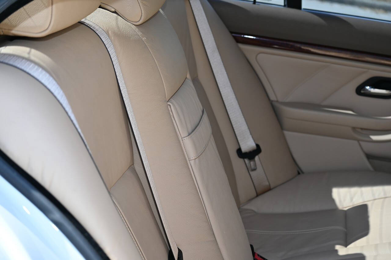2003 BMW 5 Series 41