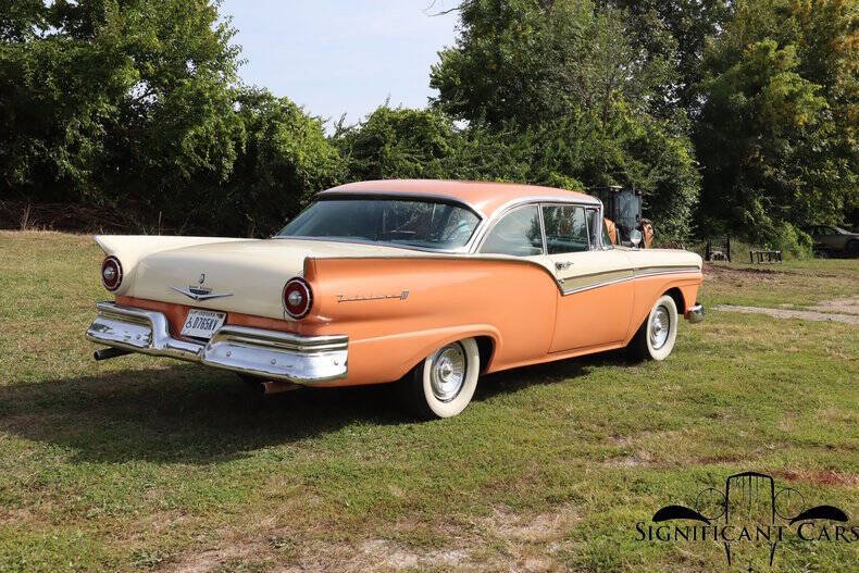 1957 Ford Fairlane