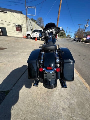 2022 Harley-Davidson Street Glide FLHX