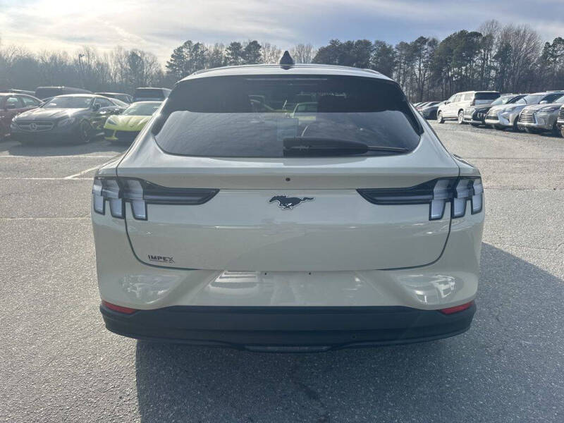 2025 Ford Mustang Mach-E Select