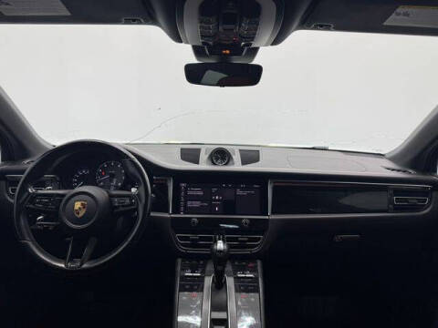 2022 Porsche Macan S