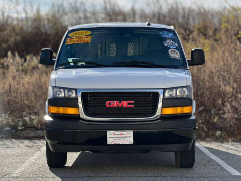 2023 GMC Savana 2500