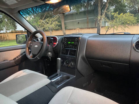 2008 Ford Explorer XLT