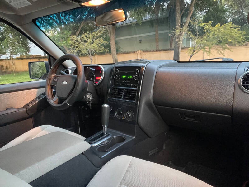 2008 Ford Explorer XLT