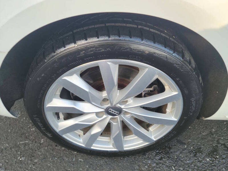 2018 Audi A4 2.0T quattro Premium