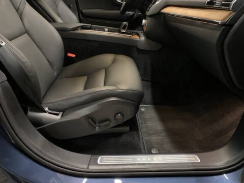 2025 Volvo XC90 B6 Plus Bright Theme 7P