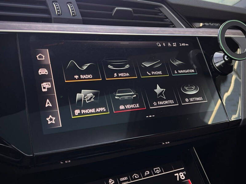 2023 Audi e-tron quattro Premium Plus