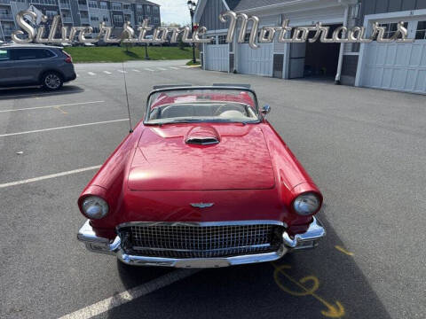 1957 Ford Thunderbird