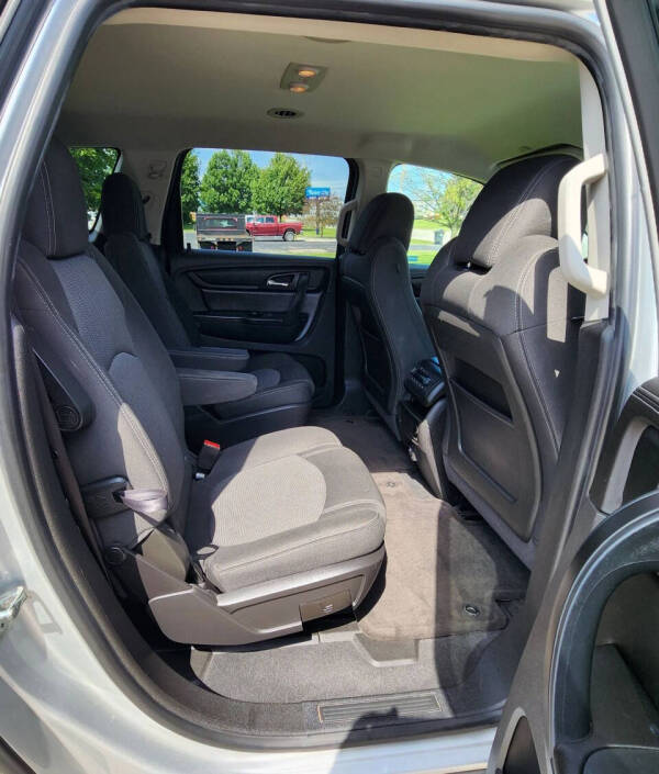 2017 Chevrolet Traverse LT