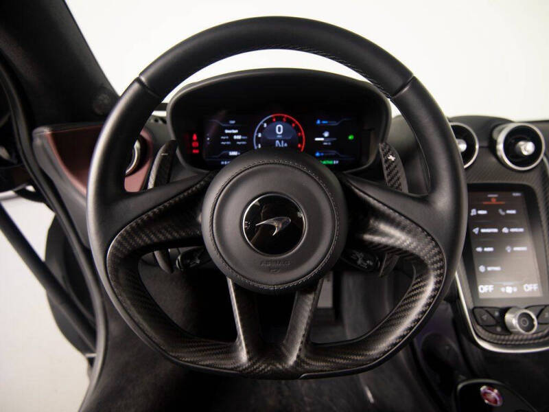 2025 McLaren GTS