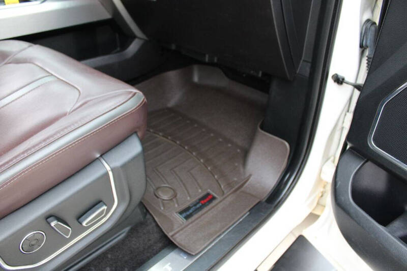 2017 Ford F-150 Platinum