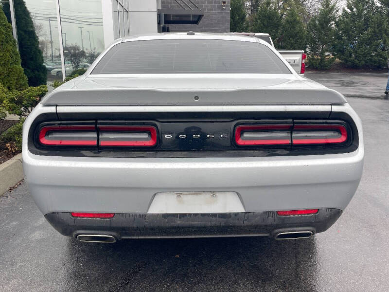 2021 Dodge Challenger SXT