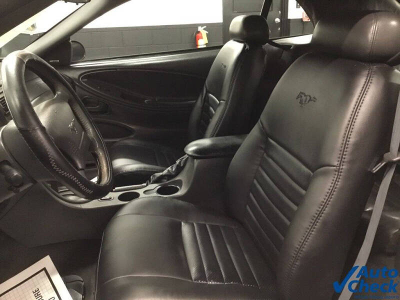 2001 Ford Mustang GT