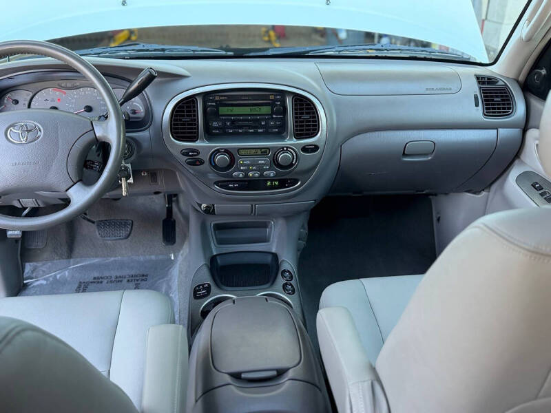 2004 Toyota Sequoia Limited