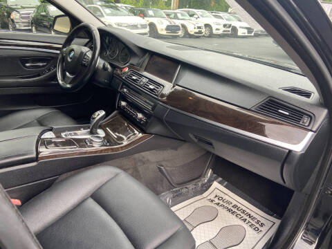 2016 BMW 5 Series 528i